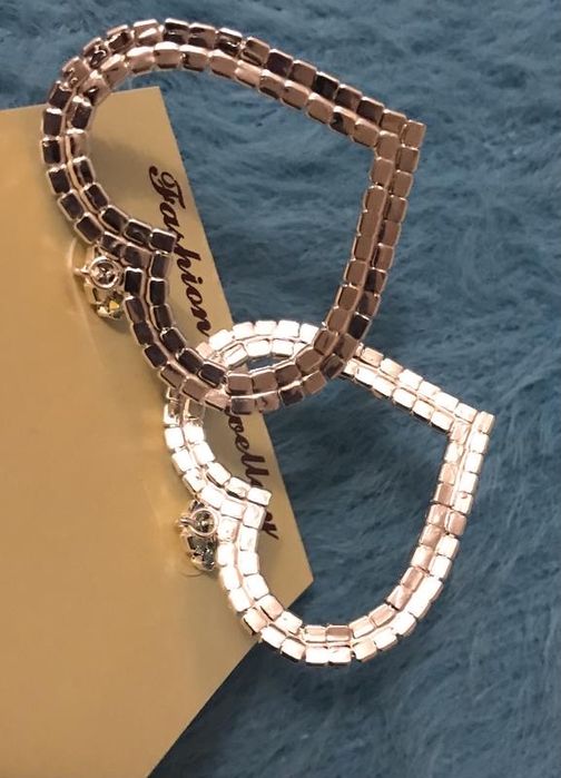 Серьги, серёжки гвоздики сердечки, сердца с камнями,блестящие вечерние