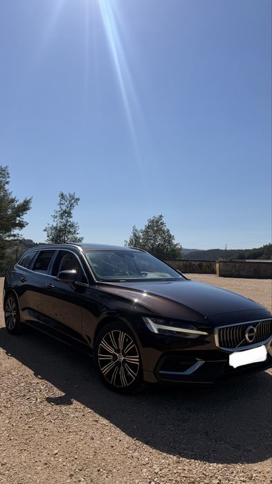 volvo v60 com todos os opciones disponiveis