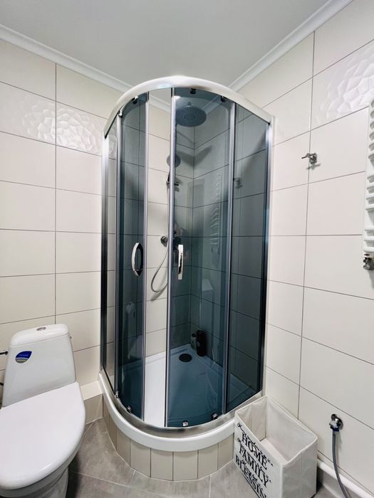 Подобово!2-х кімнатна квартира . Центр.вул. Коновальця 37