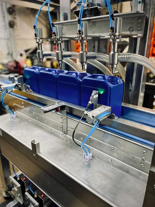 Linia rozlewnicza do butelek / kanistrów + zakręcarka PRODUCENT PL