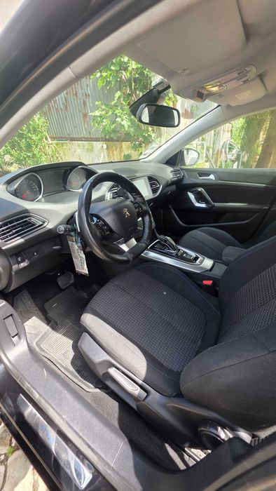 Peugeot 308 sw 2019 eat8