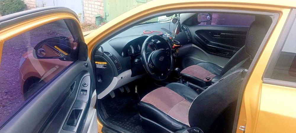 Автомобіль KIA  CEE’D 2008 р. Бензин/Газ,1,4л MT (109 к.с.)