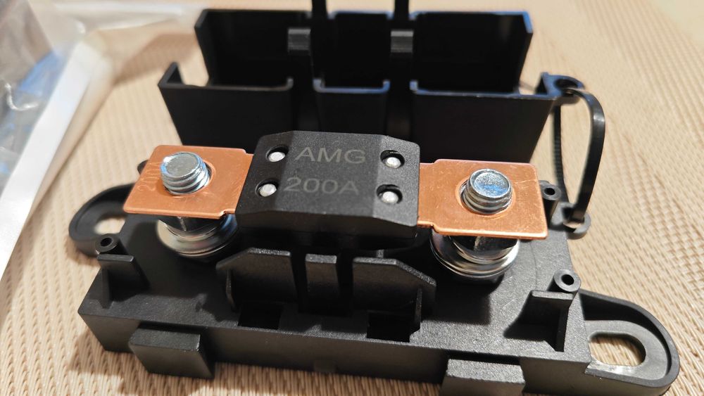 Плавкий запобіжник 200A fuse, корпус MEGA SQ725