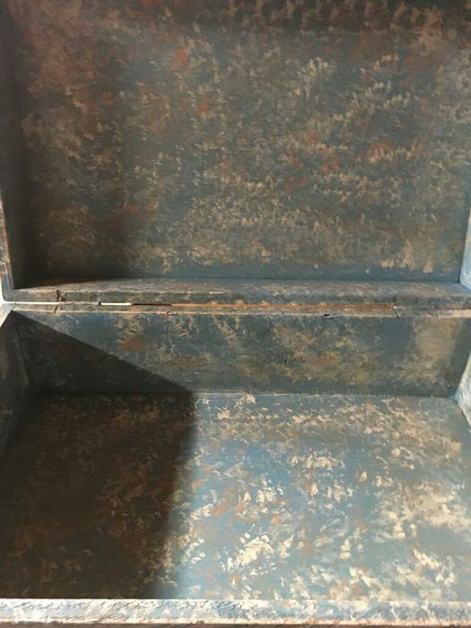 Caixa pintada à mão
