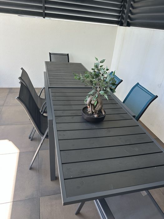 Mesa extensivel + 6 cadeiras