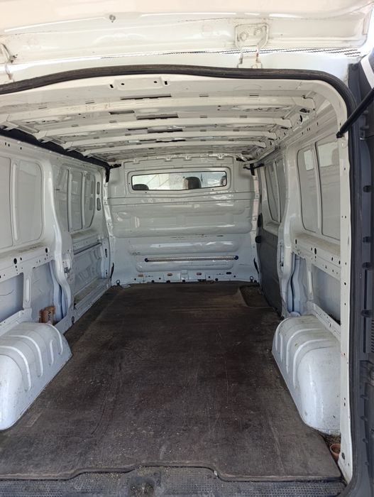 Sprzedam opel vivaro 2.0cdti maxi 2013