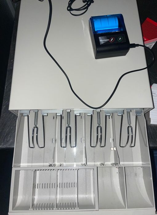 Caixa registradora e impressora pós