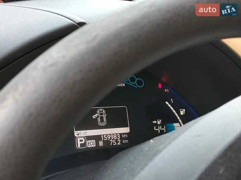 Продам Nissan Leaf 24 кВт (запас ходу до 140 км) з відмінною батареєю!