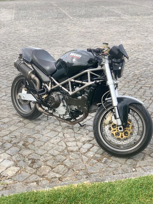 Ducati Monster 916
