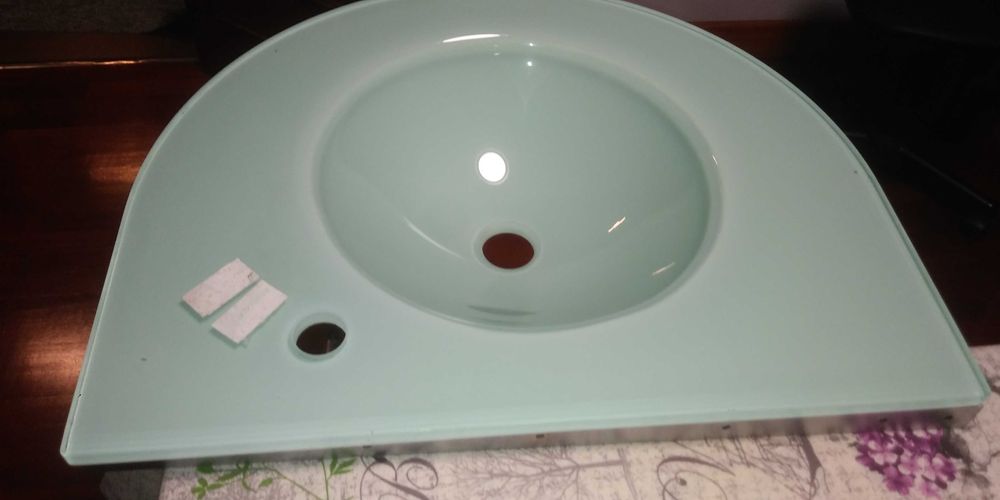 Lavatório casa banho moderno em vidro temperado com estrutura montagem