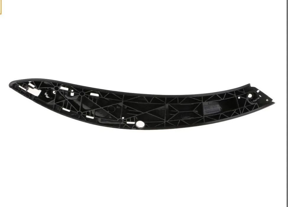 Puxador BMW Serie 4 M4 F32 F33 F82 F83 - Frente Direito Preto