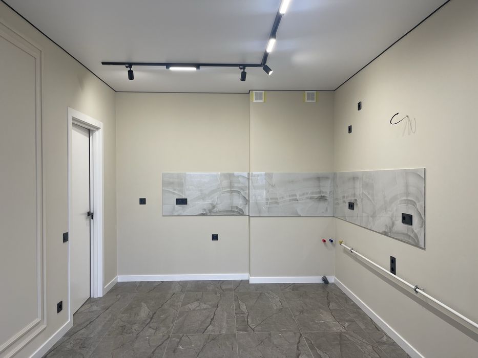 2-кімнатна квартира з новим дизайнерським ремонтом