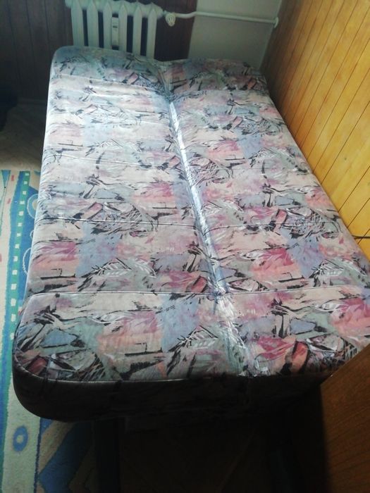 nieużywana wersalka 2 osobowa