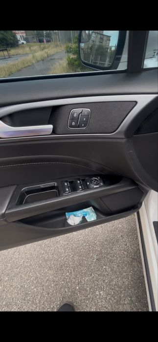 Ford Fusion розетка + гибрид + титаниум