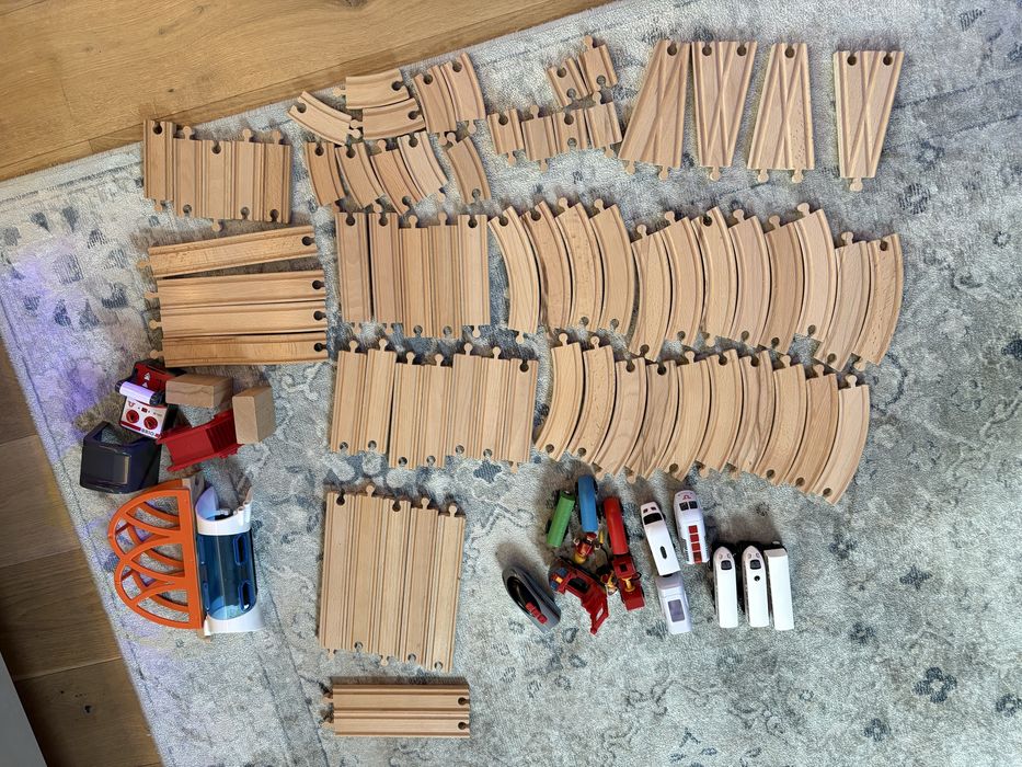 Tory drewniane, pociagi - Brio i Ikea, ponad 70 elementów