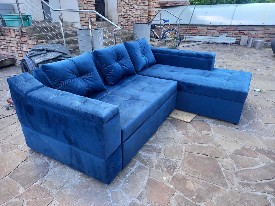 Угловой диван КРОУНН.