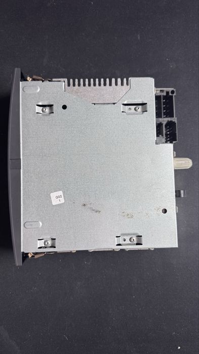 Fabryczne radio - Renault z kodem