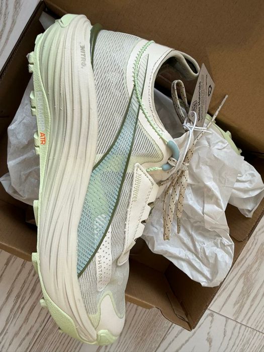 Кросівки Voyage  NITRO™ 4 RUNNING Puma