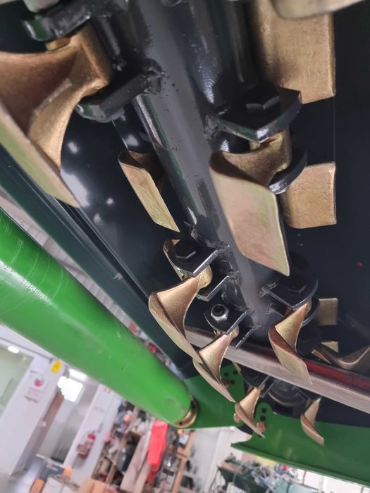 Triturador de martelos Descentravel hidraulico 1.35 - Novo