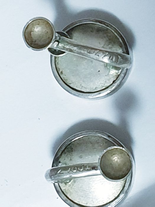 Raros brincos vintage em prata Topázio com camafeu
