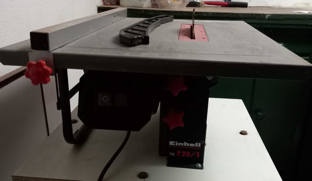 Serra de mesa Einhell TK 720/1