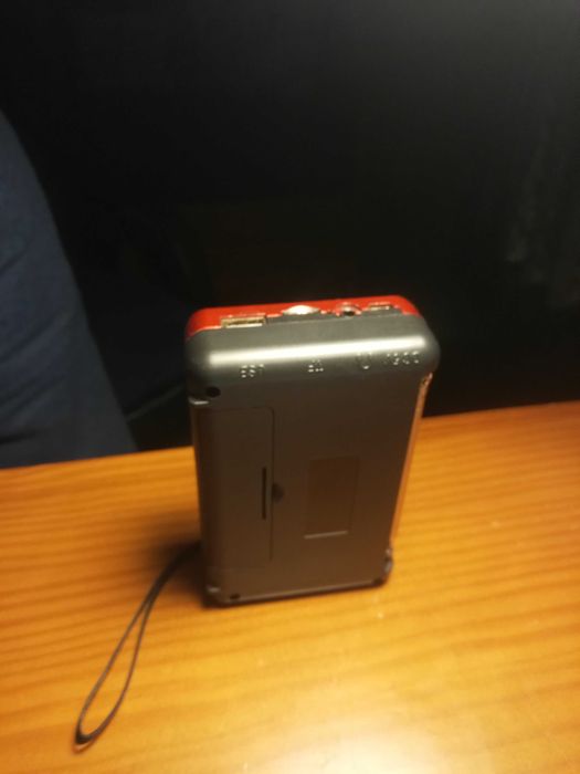 Rádio transistor c/ Bluetooth p/ comunic. ext. (c/ smart phone p.ex.)