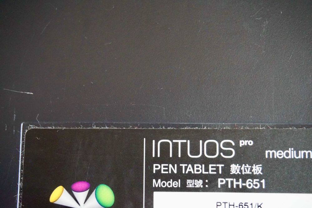 Tablet graficzny retusz WACOM Intuos Pro M Medium Pen Tablet PTH651