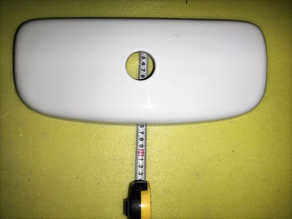 Крышка на бачок унитаза