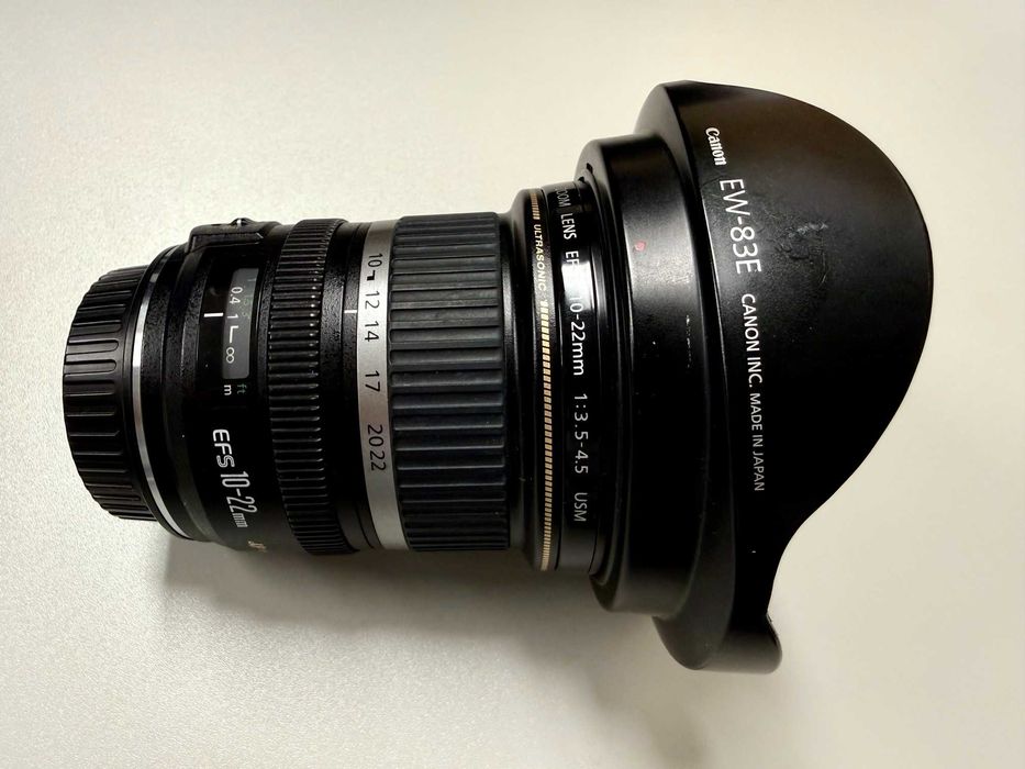 Canon EF-S 10-22mm f/3.5-4.5 USM + EW-83E + filtro Kenko 77mm