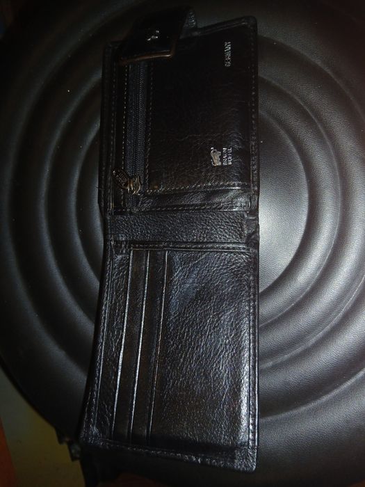 Кожаный кашелёк.Braun Buffel