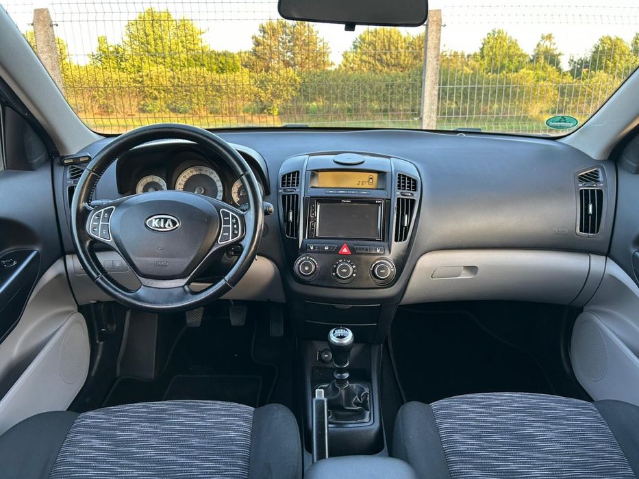 Kia ceeed 2009 1.6  benzyna