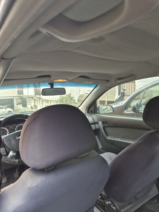 Chevrolet Aveo (2010) - Apenas 113.000 km! Impecável