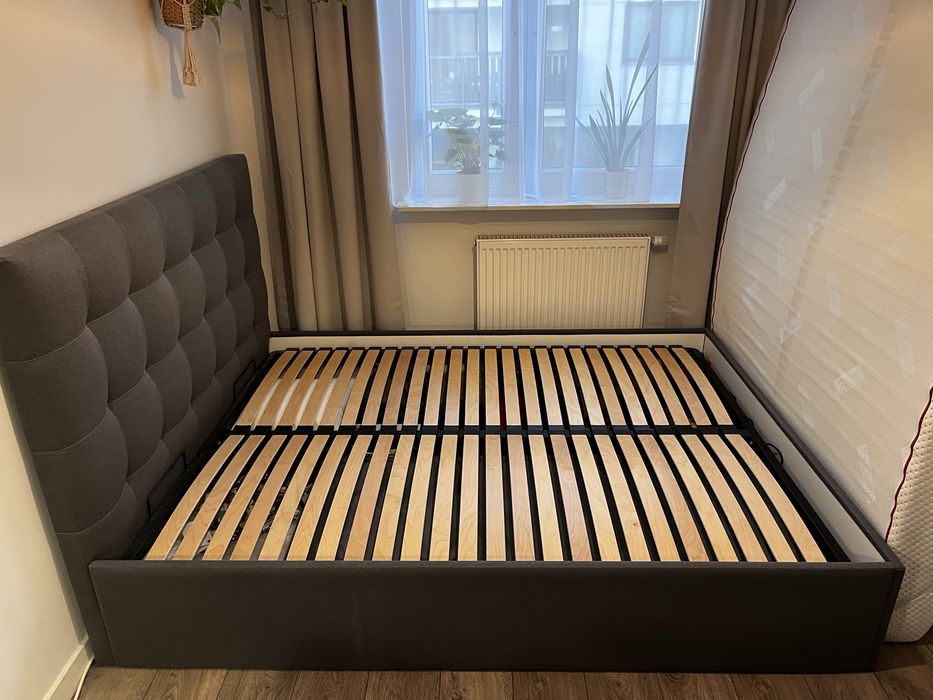 Łóżko tapicerowane 160x200