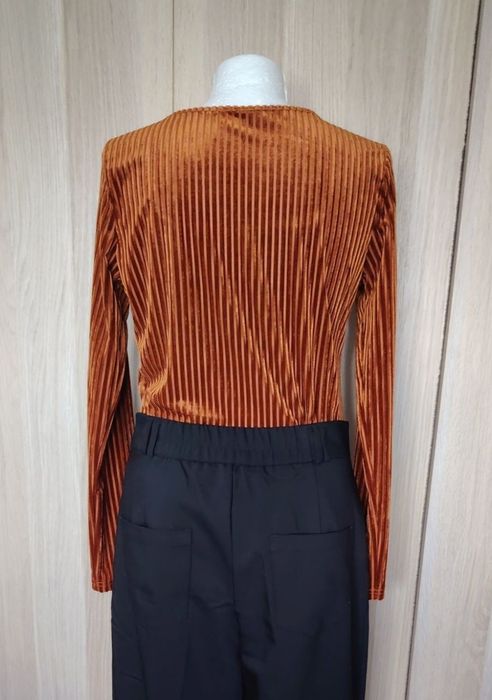 Karmelowa bluzka damska welurow S/M