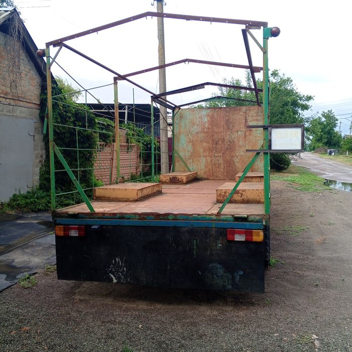 Продам грузовой прицеп