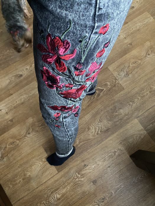 Продам джинси МОМ