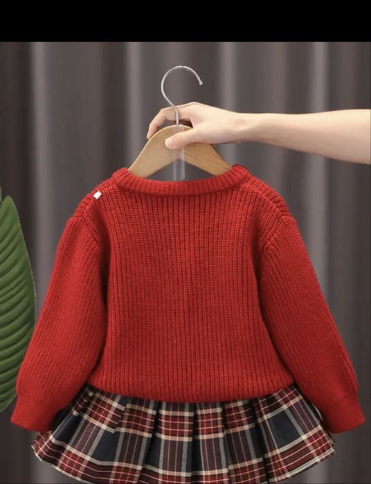 Костюм на дівчинку 9-12 місяців