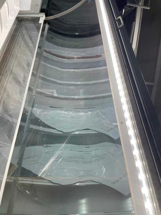 Używany konserwator do lodów ISA 13 RVTB Theater nadmuchowy