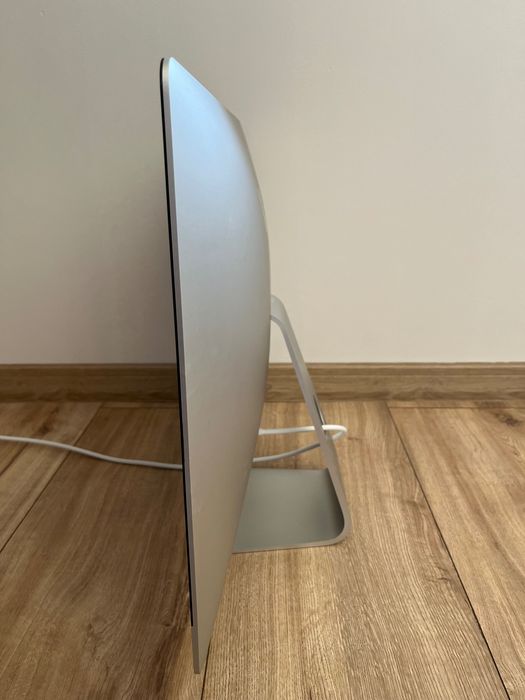 Apple iMac 27, i7 4GHz, Retina 5K, 32GB, 1TB SSD