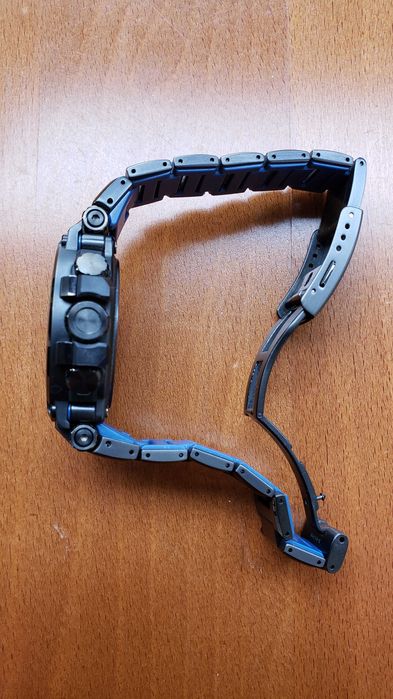 Чоловічий годинник Casio MTG-B1000BD-1AER.