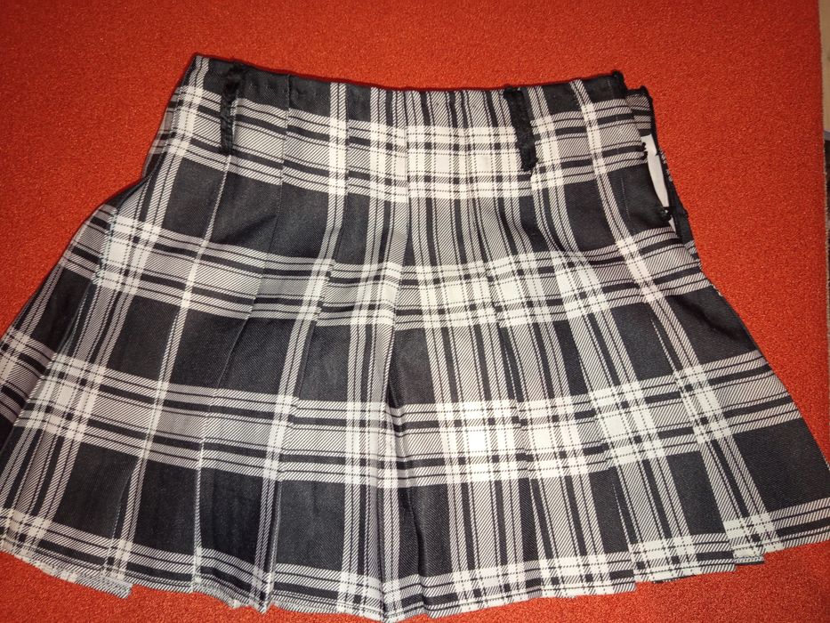 Спідниці, за копійки, неформальні, емо,