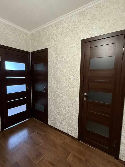 Продаж 4-х кімнатна по вулиці Прилуцька