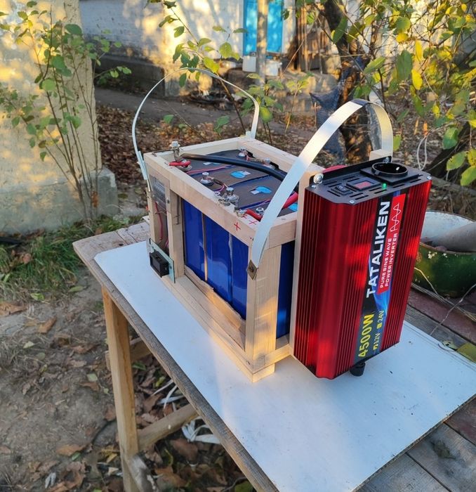 Портативна електростанція 100Аh  2000w Літій-залізо-фосфат