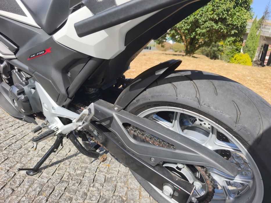 Honda NC 750X, em óptimo estado