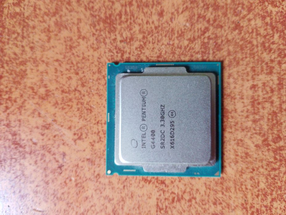 Продам процесор intel pentium g4400