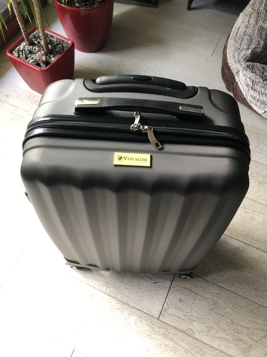 Walizaka średnia Voyager jak NOWA!