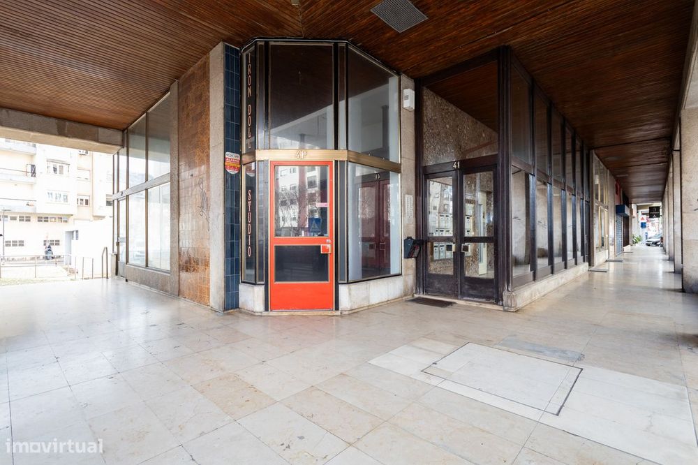 Loja  Elevada Visibilidade em Avenida movimentada