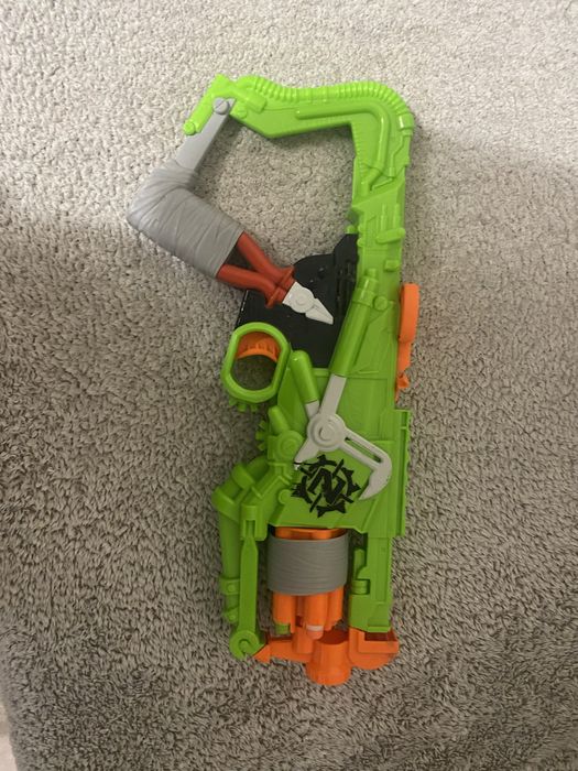 Nerf Zombie Strike