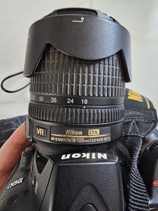 Фотоапарат Nikon D90