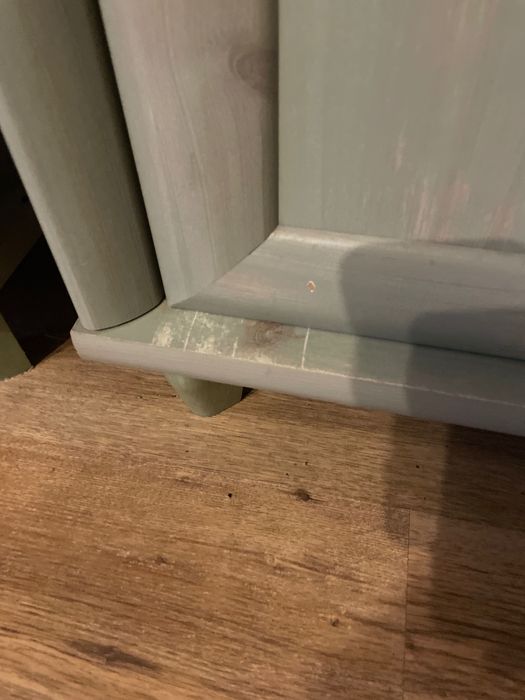 Dwa regały black red white